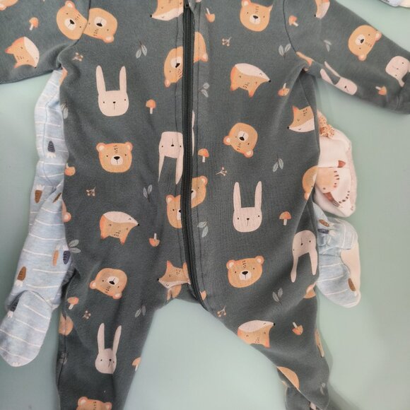 Pyjamas - Picture 2 of 2